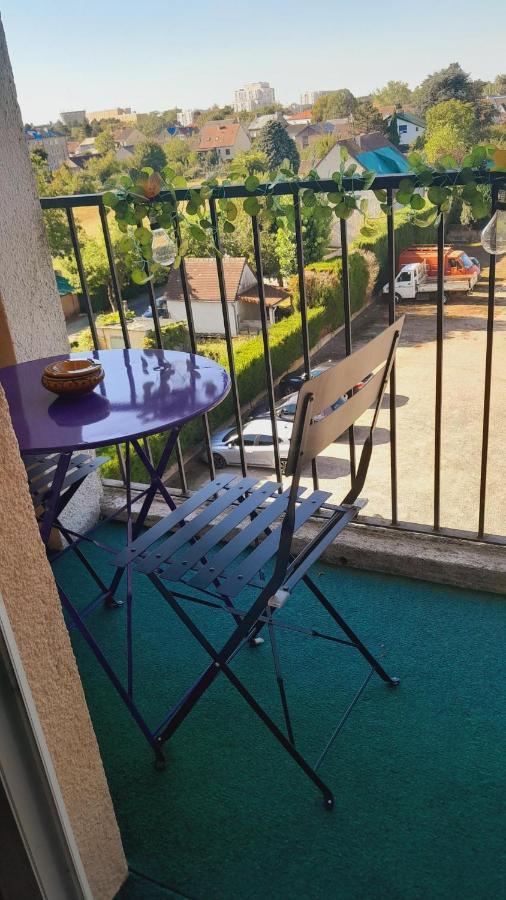 Chateauroux : Bel Appartement Avec Balcon 외부 사진